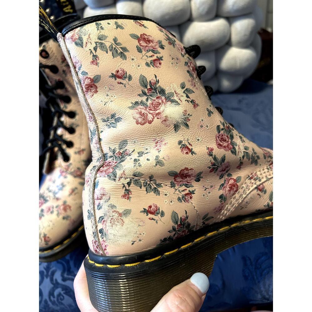 Dr Martens Vintage Cream Rose size 10/ EU 42 - Picture 6 of 8